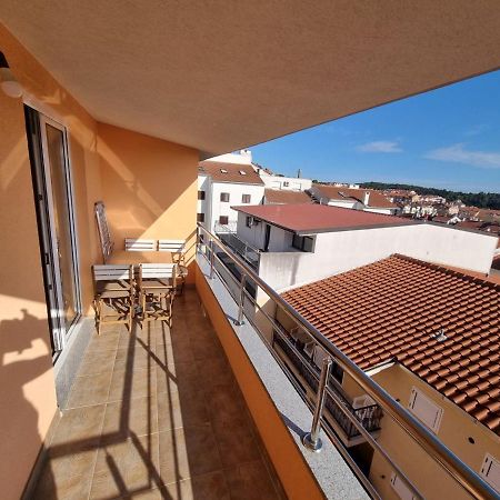 Apartment Furulund Makarska Bagian luar foto