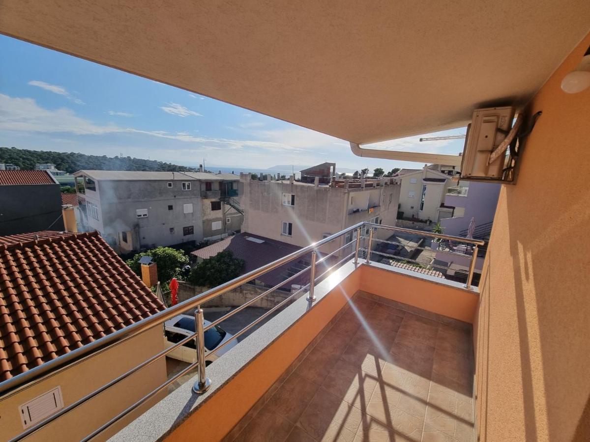 Apartment Furulund Makarska Bagian luar foto